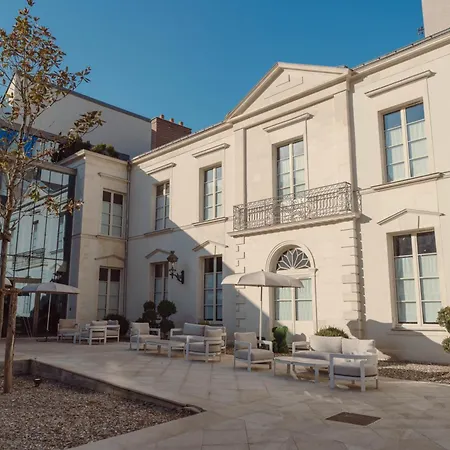 Hotel Maison Maubreuil 5*