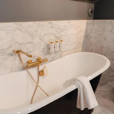 Maison Maubreuil מלון 5*